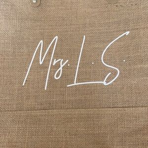 Beach bag with the initials Mrs. L.S.